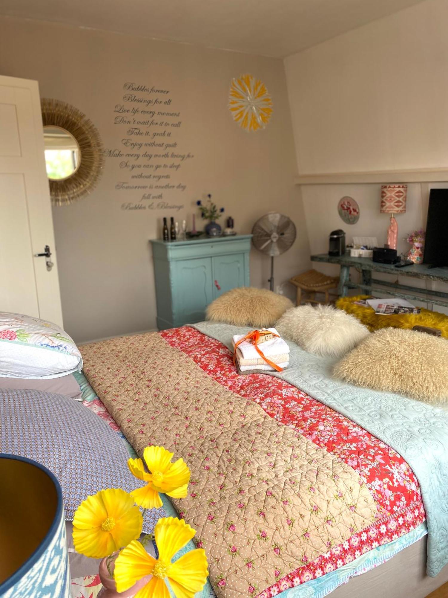 ビルトホーフェン Bubbles & Bed Bed & Breakfast エクステリア 写真