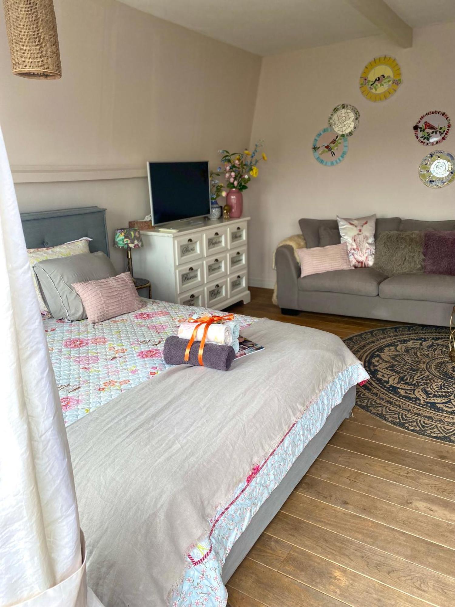 ビルトホーフェン Bubbles & Bed Bed & Breakfast エクステリア 写真